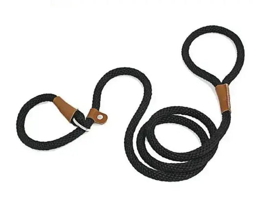 2-in-1 slip lead for dogs Black colour, combining leash and collar for ultimate comfort and control.